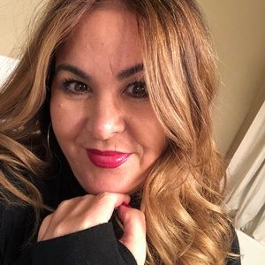 Meet your Posher, Lauran